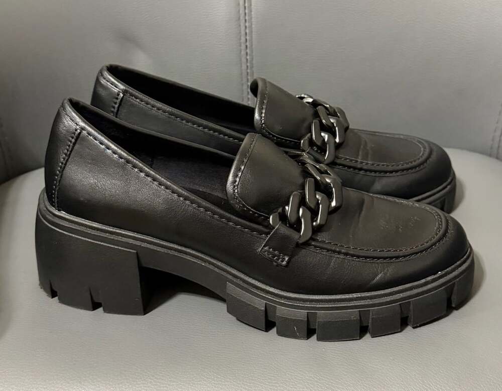 Madden Girl Hoxton Chain Chunky Lug Sole Loafers Black 9.5 Slip-On